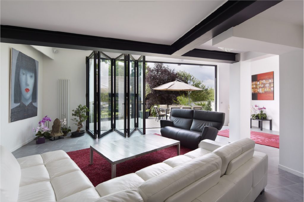 Baie_vitree_1_semi_ouverte